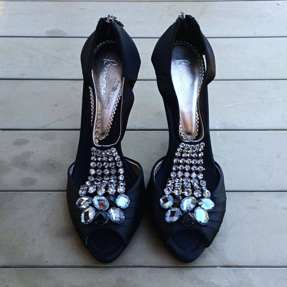 Bourne Heels